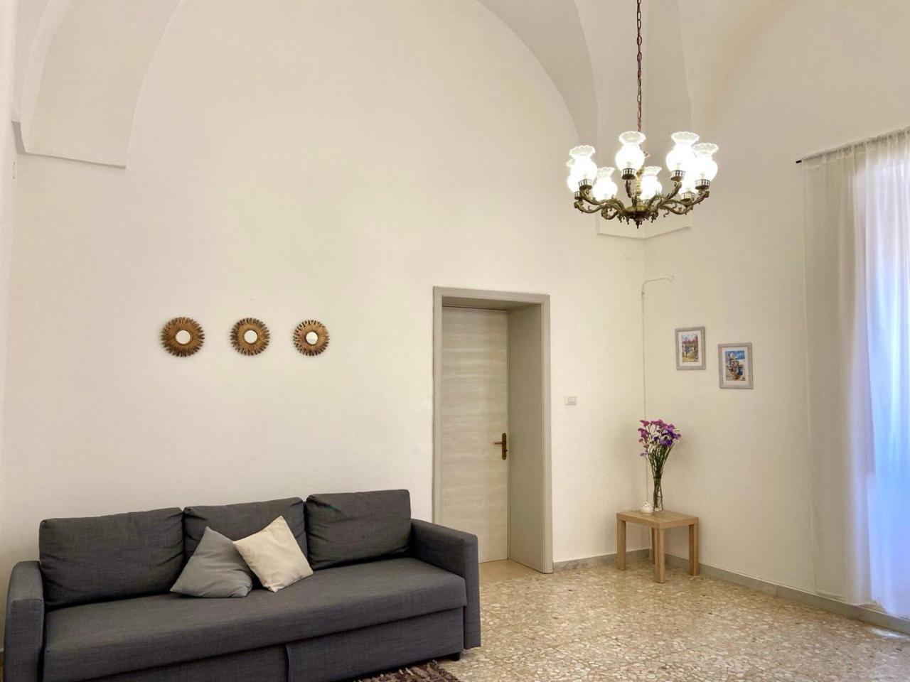 La Casa Di Nina Apartment Surano Exterior photo